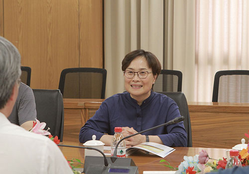 中國(guó)礦業(yè)大學(xué)黨委書(shū)記劉波一行到上海創(chuàng)力集團(tuán)走訪交流(圖3)