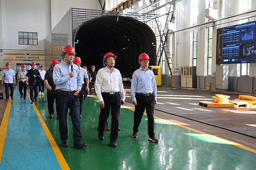 中國工程院院士謝和平一行蒞臨創(chuàng)力集團考察指導(dǎo)(圖3)